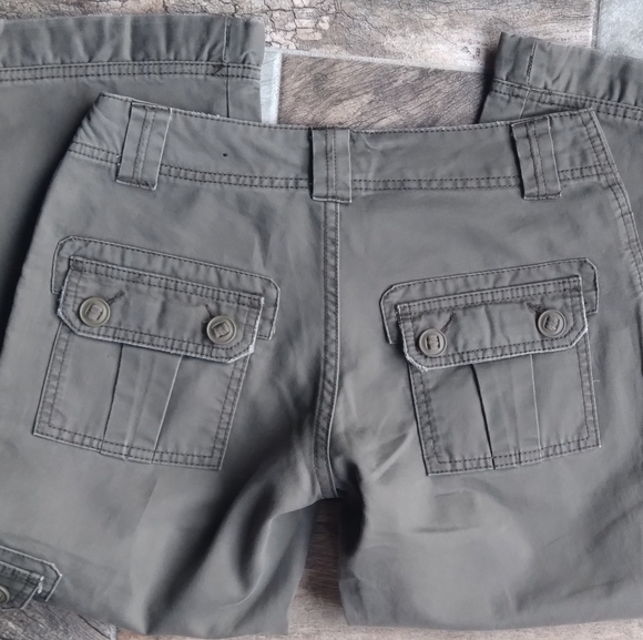Cargo Capri pants size 3 - Picture 4 of 10